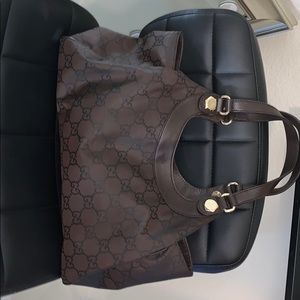 Gucci shoulder bag